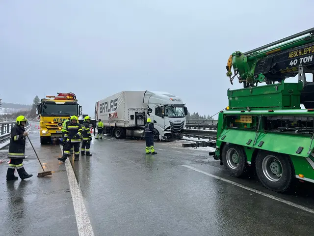 Stundenlang ging auf der A2 in Fahrtrichtung Wien nichts mehr. | Foto: Asfinag