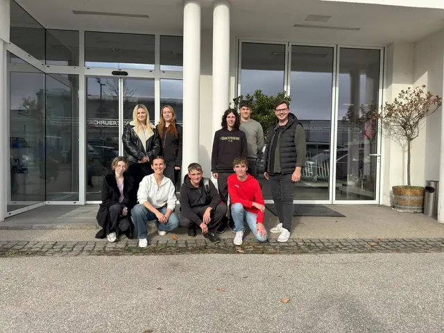 An zwei Workshop-Tagen erhielten die Lehrlinge der Firma Schauer Agrotronic Tipps für den Umgang mit Geld und für eine gesunde Lebensweise.   | Foto: coachmyteam