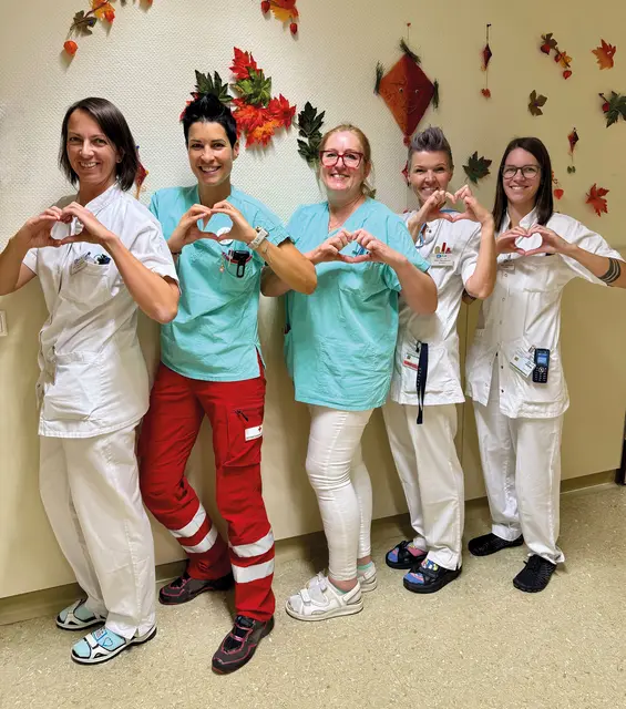 Das HerzMobil Team (v. l.): DGKP Heike Mayerl, OÄ Brigitta Erhart, DGKP Julia Steinberger, DGKP Manuela Ploder, DGKP Lisa Santner. | Foto: KAGes