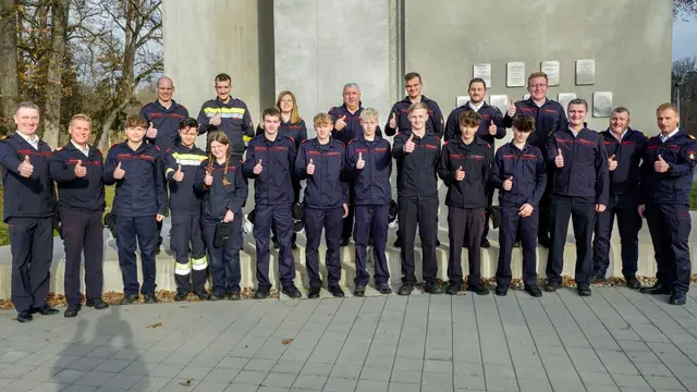 Die neun Jugendlichen der Feuerwehren Freßnitz, Krieglach und Wartberg holten sich das goldene Abzeichen der Leistungsprüfung. | Foto: BFVMZ