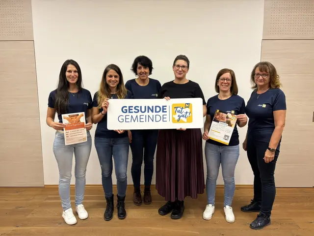 Das Team der Gesunden Gemeinde Echsenbach freute sich über reges Interesse beim Vortrag „Bauchgefühl“ – am Foto: Sonja Straka, Sandra Zulus, GGR Bettina Hofmann, Diätologin Isabella Kramer, Sonja Höchtl und Arbeitskreisleiterin Maria Kletzl. | Foto: Marktgemeinde Echsenbach
