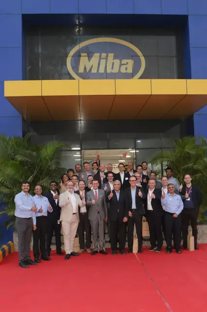 Die oberösterreichische Wirtschaftsdelegation wurde am Miba-Standort in Pune empfangen. | Foto: Land OÖ/Maringer