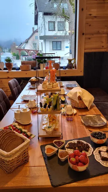 Brunch mit Siedungsblick