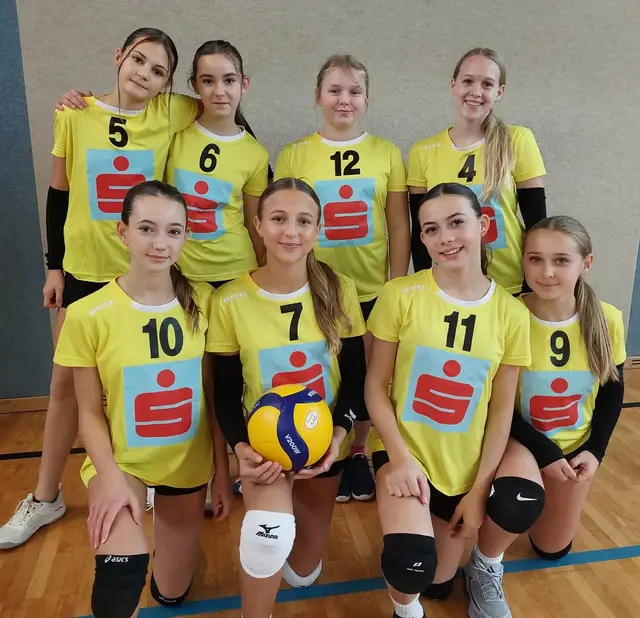 Das Team der IMS Langenhart freut sich über einen erfolgreichen Start in die Volleyball-Schülerliga-Saison. | Foto: IMS Langenhart