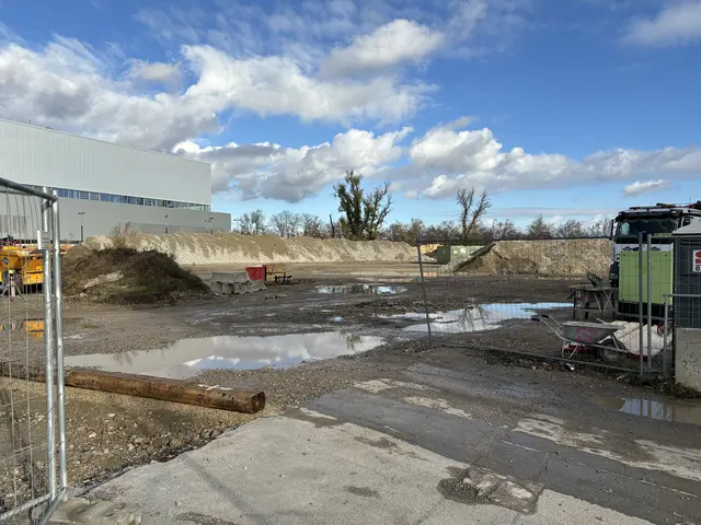 Bisher wurde nur die Baugrube genehmigt, für das Gesamtprojekt liegt der Baupolizei bisher kein Ansuchen vor.  | Foto: Luca Arztmann/MeinBezirk