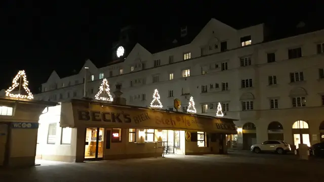 Am Schlingermarkt wird es wieder weihnachtlich. Die Freitage bis Weihnachten versprechen ein musikalisches Programm. | Foto: GB*