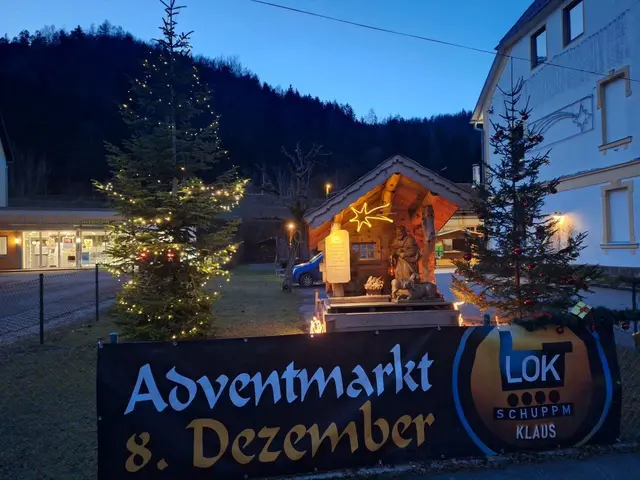 Der traditionelle Adventmarkt beim Lokschuppm Klaus findet am Montag, 8. Dezember von 11:00 Uhr bis 18:00 Uhr statt.  | Foto: Gemeinde Klaus