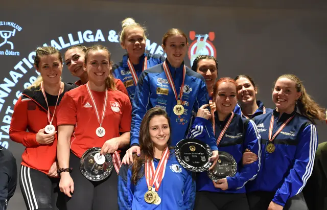 Die Damen des SK VÖEST Linz sicherten sich zum zweiten Male in Folge den Meistertitel in der Damen Bundesliga.

Foto: Conny Högg