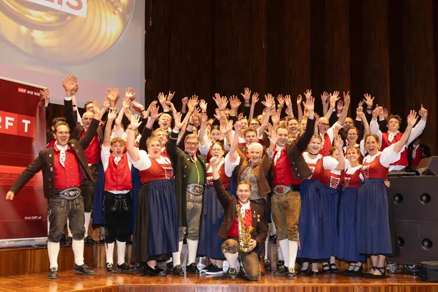 Im Rahmen des Konzertabends würdigte die Stadtmusikkapelle zahlreiche Mitglieder für ihre langjährige Treue und ihr besonderes Engagement. | Foto: Stadtmusik Kufstein