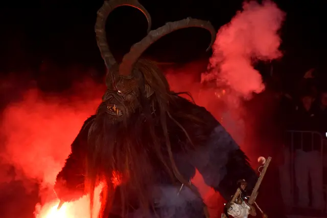 Ein heißer Abend mit den Burg Dämonen aus Windhaag bei Perg und den Oast Teifin aus Perg-Pregarten begeisterte Besucher-Massen aus dem ganzen Bezirk im Sportzentrum Pabneukirchen.  | Foto: Zinterhof