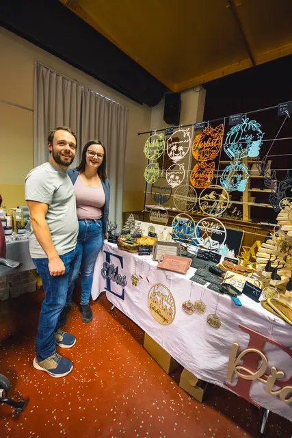 Jasmin und Daniel Falschlunger präsentierten ihre Handwerkskunst.  | Foto: Pernsteiner