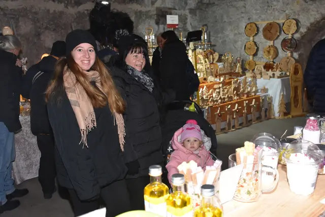 Adventausstellung Burg Kreuzen, 22. und 23. November 2025.  | Foto: Zinterhof