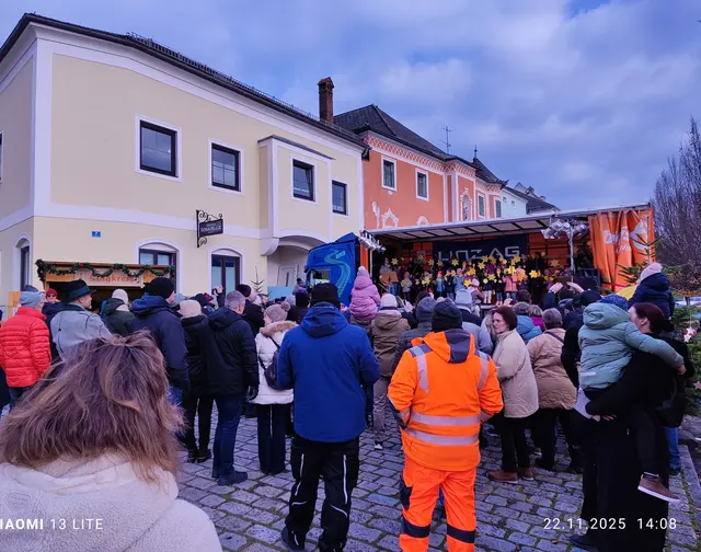 Adventmarkt Mauthausen | Foto: Mauthausen Tourismus
