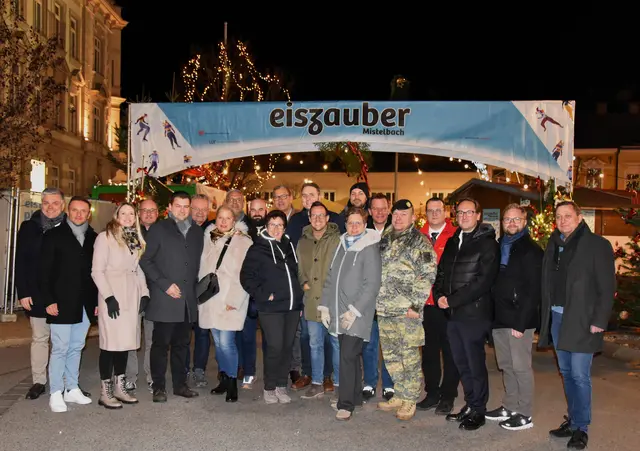 Ehrengäste, Sponsoren und Vertreter der Stadtgemeinde kamen zur Eröffnung