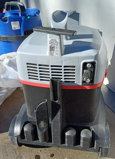 ein 2. Gerät mit abgeschnittenem Kabel | Foto: TBW Est. Stubai