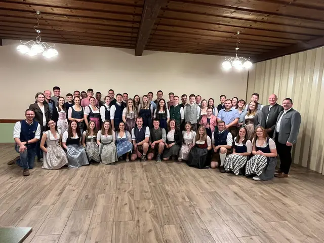 Gruppenfoto der Mitglieder und Ehrengäste bei der Generalversammlung | Foto: LJ Dobersberg