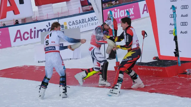 Das neue Siegergesicht wurde gebührend gefeiert