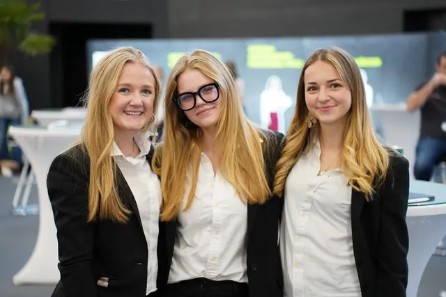 Vom Lehrberuf bis zur Karrierechance: Die Berufsinfomesse Salzburg zog zahlreiche Besucher an und bot spannende Einblicke in die Arbeitswelt von morgen.
 | Foto: Eventshot