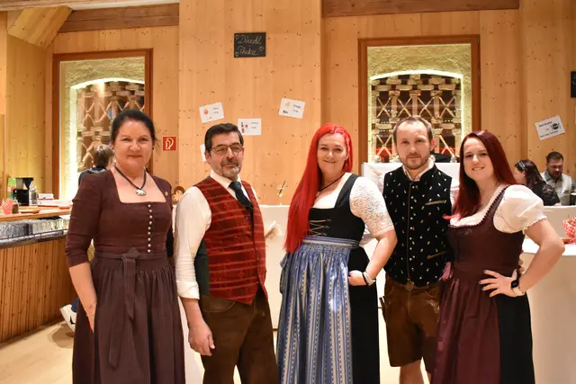 v.L. Kienzl Brigritte, Josef Duller, Wieland Tanja, Schlifni Andreas und Schlifni Stefanie