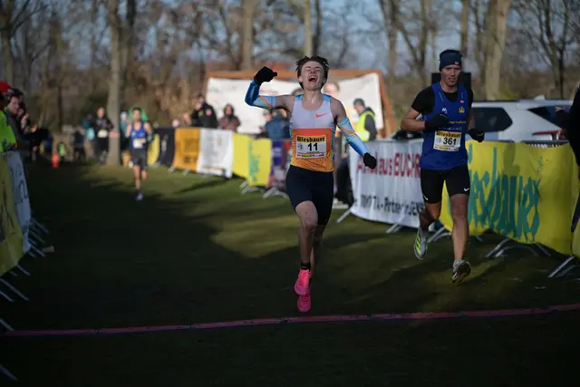 Der Linzer Kevin Kamenschak feierte den Staatsmeistertitel bei den Herren.  | Foto: ÖLV / Alfred Nevsimal