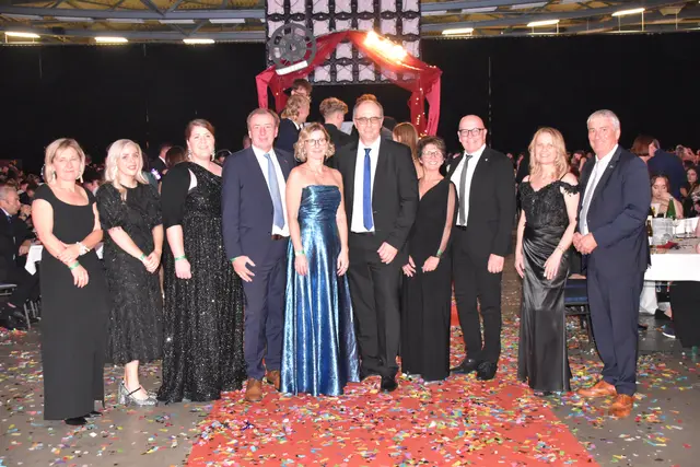 Foto mit den Ehrengästen | Foto: Michael Strini