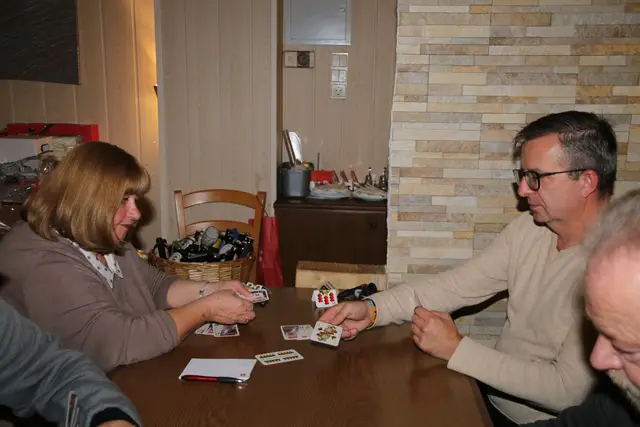 im Zweikampf, Annemarie Kornhofer gegen Bundesrat Thomas Schmid  