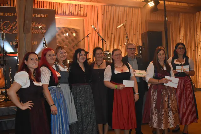 Die vier Hauptgewinner der diesjährigen Tombola.