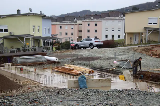 Die Fundamentarbeiten in der Reichl-Straße haben bereits begonnen. | Foto: Martin Wurglits