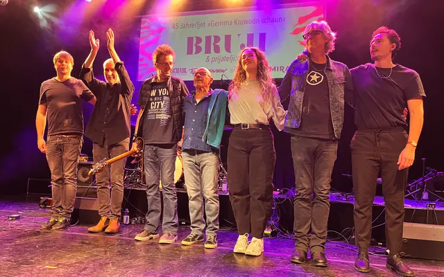 BRUJI rockten die KUGA zum 45. Jubiläum in erweiterter Besetzung | Foto: Gesa Buzanich