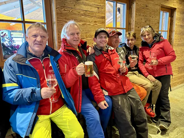 Ein Prosit auf den gelungenen ersten Tag beim Skitest in Obertauern.