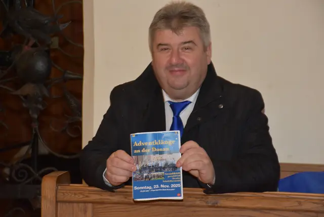 Wolfgang Rosenthaler. Adventklänge an der Donau 2025 in der Pfarrkirche Bad Kreuzen.  | Foto: Zinterhof
