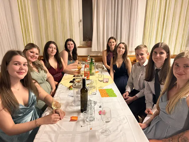 Die Freiwillige Feuerwehr Stuben lud zum traditionellen Kathreinkränzchen - Eine tolle Ballnacht mit ausgelassener Stimmung.  | Foto: Lisa Stöckl