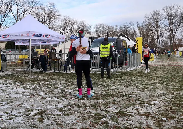 Pauline Steiner, 14, ULC Grein, aus Pabneukirchen. Silber bei den Crosslauf Staatsmeisterschaften U16 in St. Margarethen im Burgenland.    | Foto: Karl Schaffner
