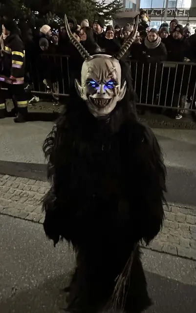 Schon die Jüngsten waren große Krampusse. | Foto: Linhart