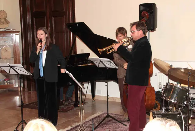 Clara Montocchio umarmte mit ihrer "JAZZ-Musik" das Publikum und wurde mit Applaus honoriert. | Foto: Peter Seper