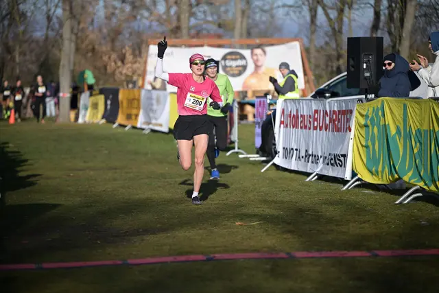 Carina Reicht (OMNi-BiOTiC POWERTEAM) wiederholte ihren Titel bei den Frauen souverän.  | Foto: ÖLV / Alfred Nevsimal