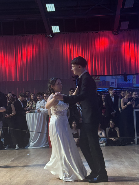 Tanz des Ballkönigspaares: Sarah Handler und Aaron Maria Duschanek | Foto: Lena Ferstl