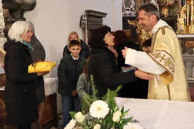 Mitglieder der Pfarrgemeinderäte Stainz und Bad Gams gratulieren | Foto: Gerhard Langmann