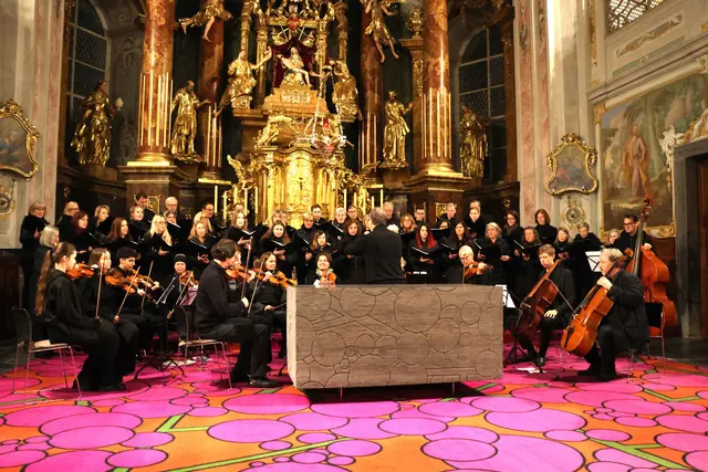 Voices Wides und Camerata KONSordino


