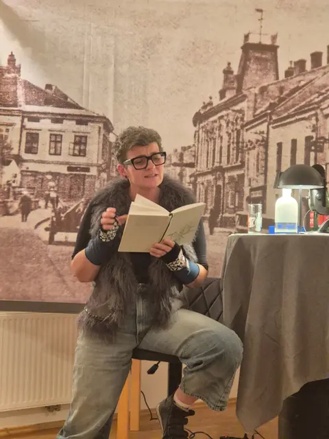 Daniela Dangl liest in Götzles | Foto: Dorferneuerungsverein Götzles