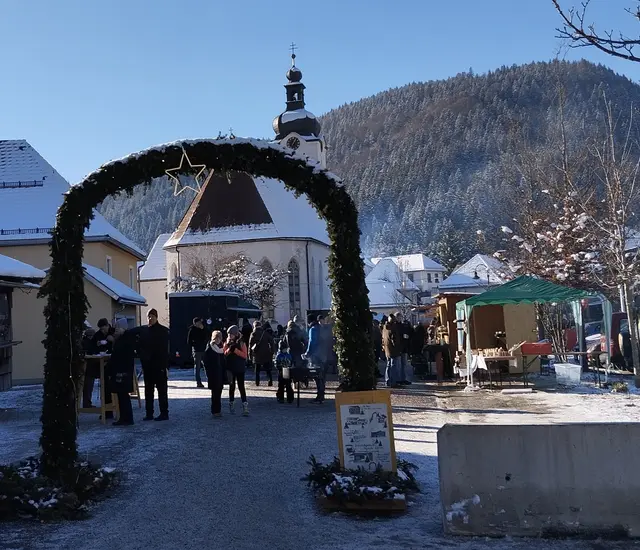 Willkommen in der Funkelnden Dorfweihnacht