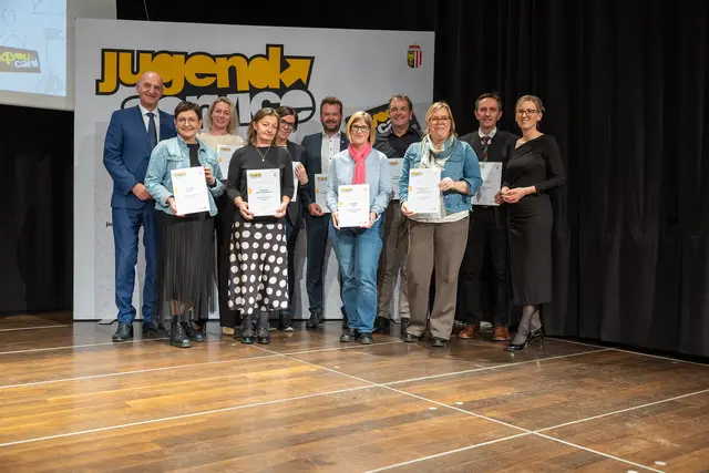 Im Bezirk Vöcklabruck wurden zehn Gemeinden geehrt. | Foto: Land OÖ/Andreas Krenn