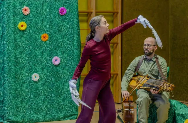 Ein Bühnenstück zum Thema Klimawandel - aufbereitet für Kinder - präsentierte der Verein tanzland in der Förderschule Micheldorf. | Foto: Fritz Meran