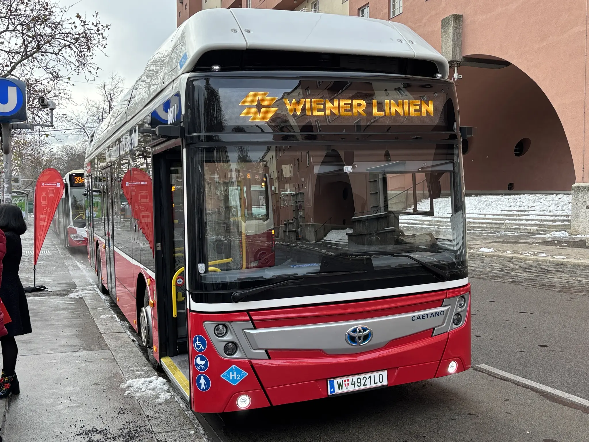 Döbling: Wiens erste Buslinie mit Wasserstoffantrieb nimmt Betrieb auf