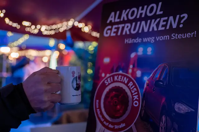 Gerade in der Adventzeit, wenn im ganzen Land die Adventmärkte öffnen, steigt erfahrungsgemäß der Alkoholkonsum. | Foto: LPD Stmk/Huber