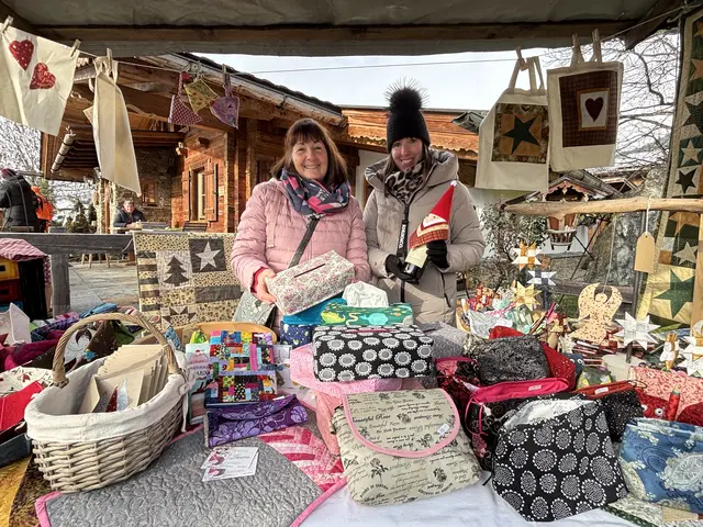 Kreative Geschenkideen am Stand von Andrea und Stephanie Neuner. | Foto: Kendlbacher