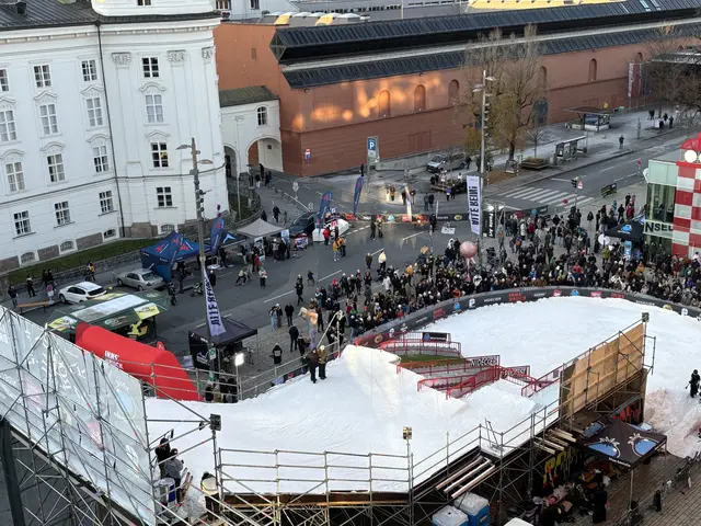Besucher jeden Alters genießen das bunte Winterfestival. | Foto: Kendlbacher