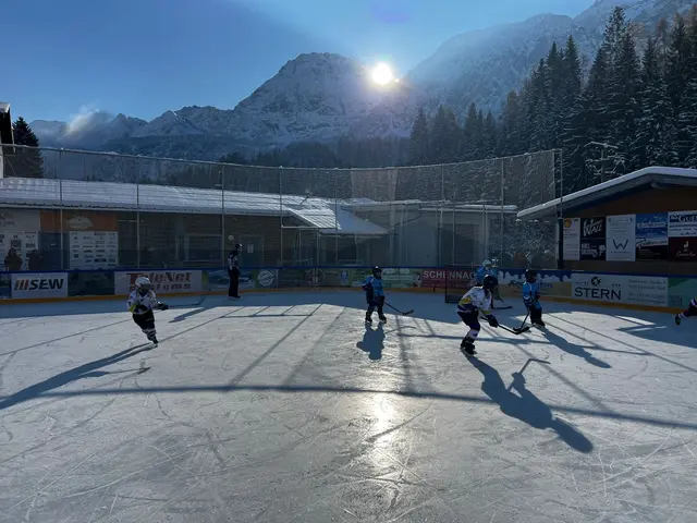 Die U11 in vollem Einsatz beim ersten Heimturnier bei besten Bedingungen | Foto: EC Ehrwald
