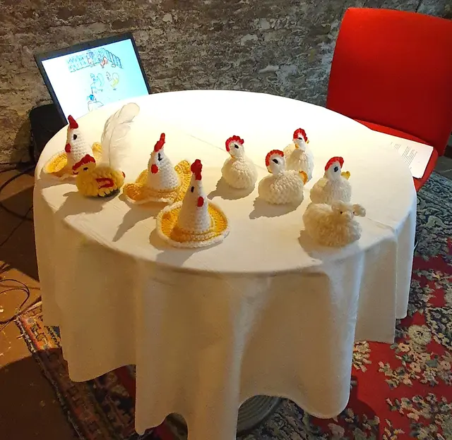 Die Henderln aus dem Hühnerstall zum Eierwärmen | Foto: Eva Gabriel