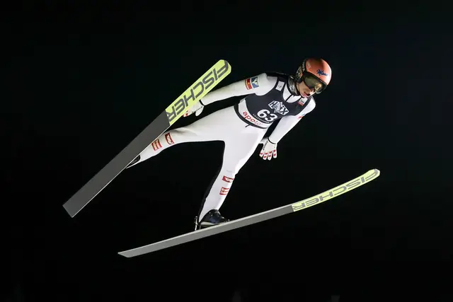 Jan Hoerl sprang von Platz fünf im ersten Durchgang auf Platz 2 | Foto: GEPA